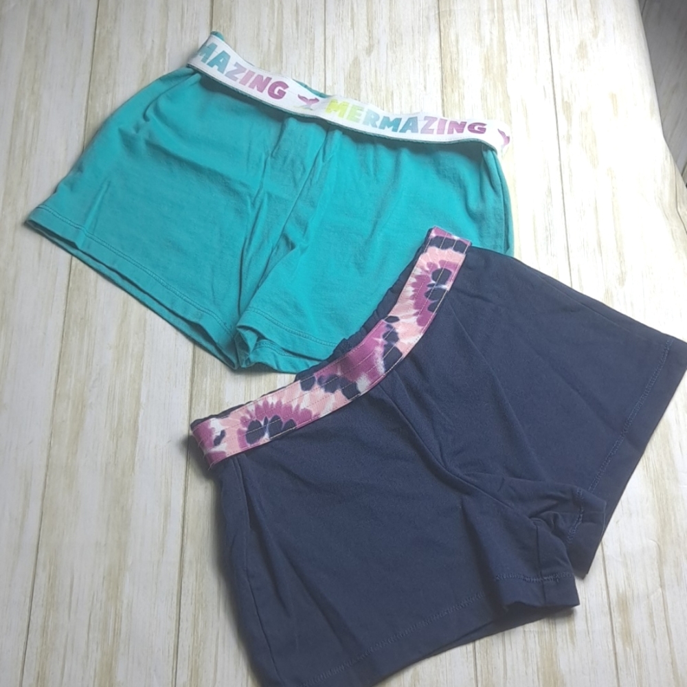 Girls Shorts With Decorative Wasteband